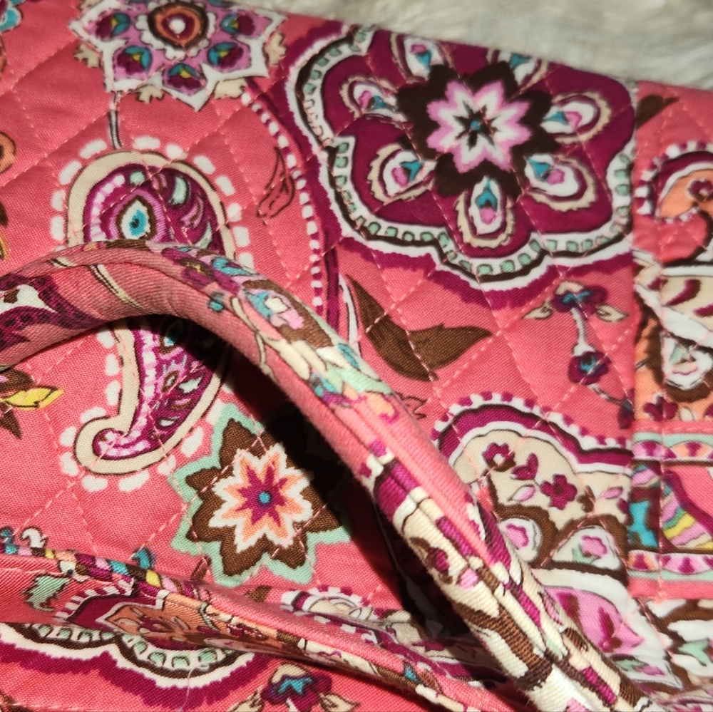 FINAL PRICE!! Vera bradley purse !! - Picture 5 of 16